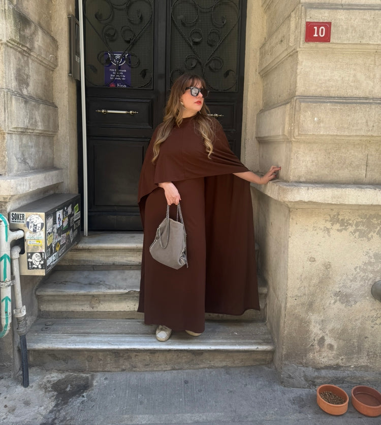 Kahve Pelerin Elbise Takım