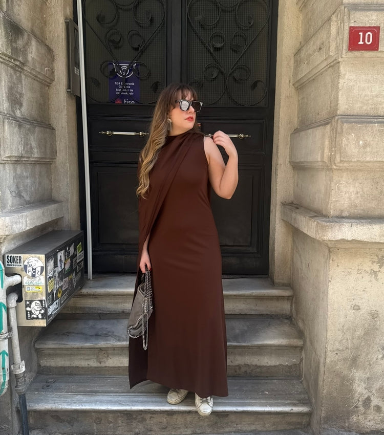 Kahve Pelerin Elbise Takım