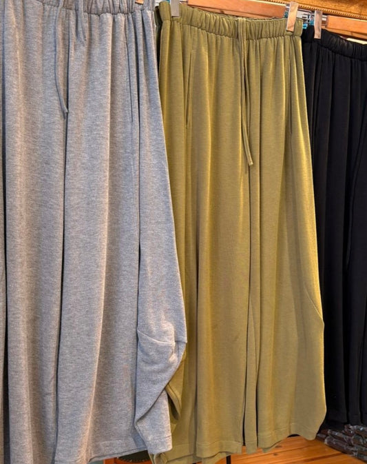 Haki Örme Kumaş Dökümlü Pantolon