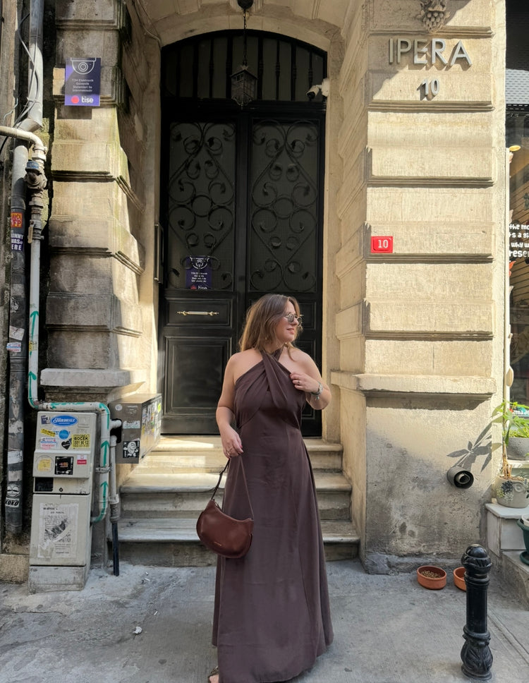 Boyundan Bağlamalı Elbise