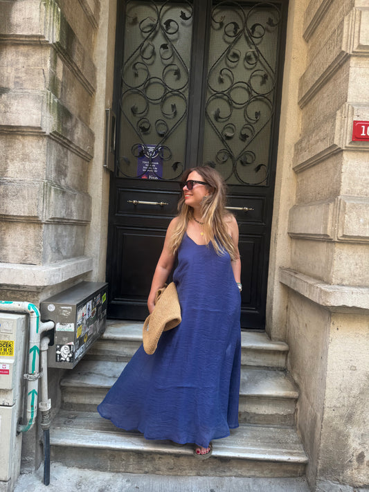 İçi Astarlı Askılı Elbise