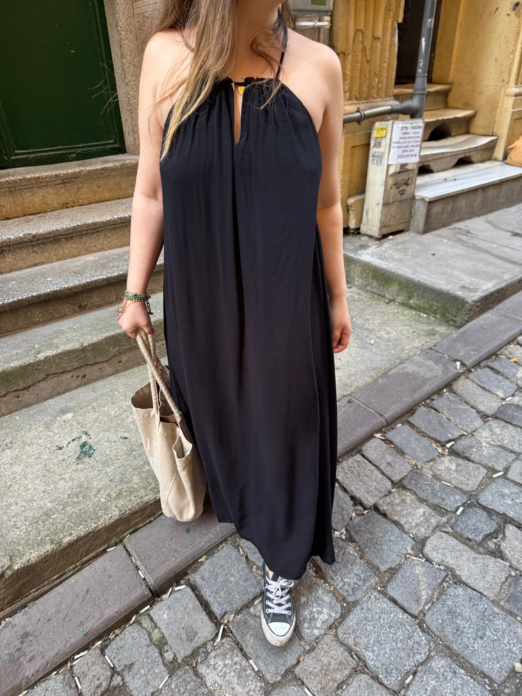 Boyundan Askılı Siyah Viskon Elbise