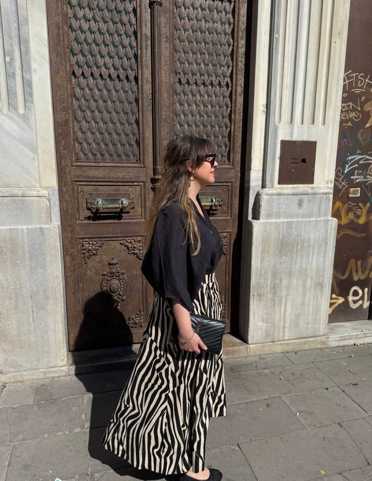 İçi Astarlı Siyah Desenli Etek