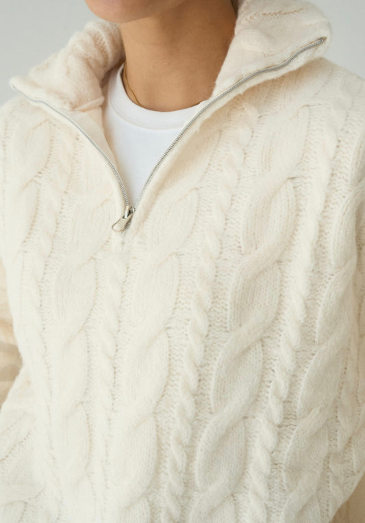 Krem Fermuarlı Dokulu Kazak