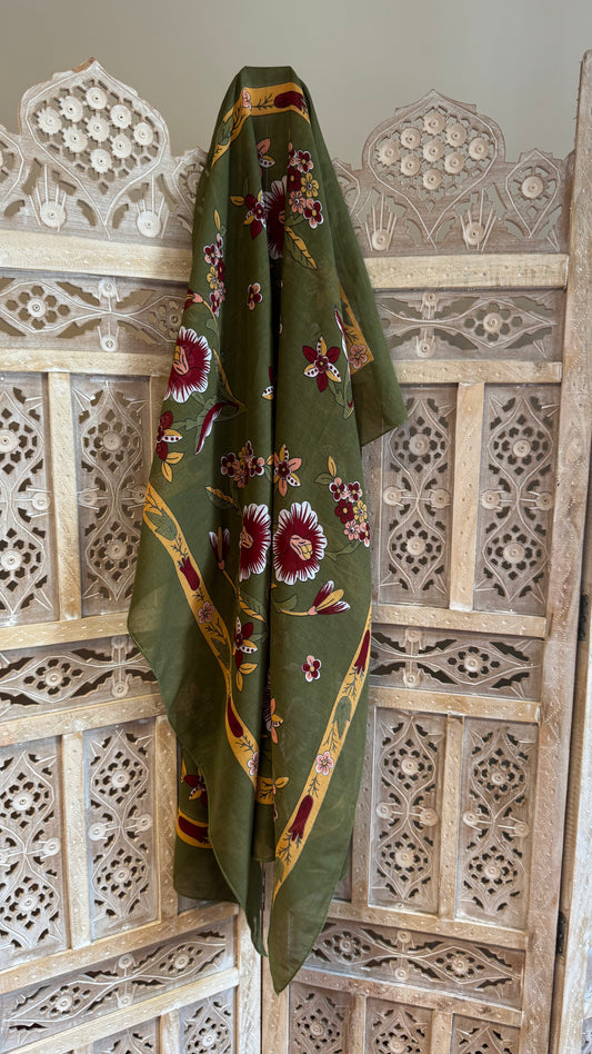 Haki Vual Desenli Şal