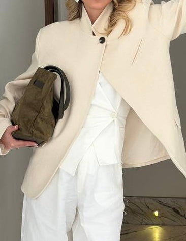 Dik Yaka Tek Düğmeli Tasarım Blazer