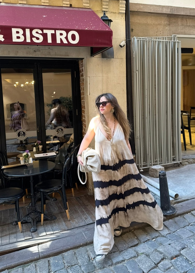 Boyundan Bağlamalı Desenli Elbise