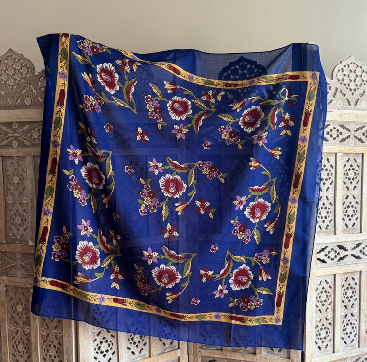 Saks Mavi Vual Desenli Şal