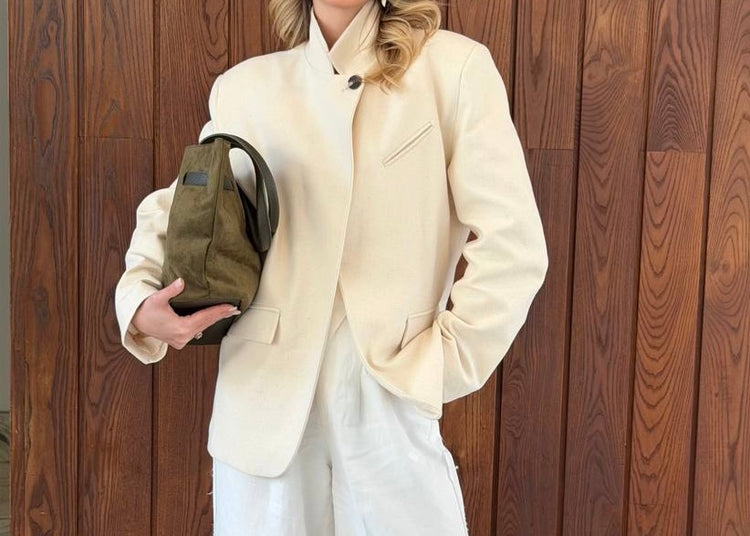 Dik Yaka Tek Düğmeli Tasarım Blazer