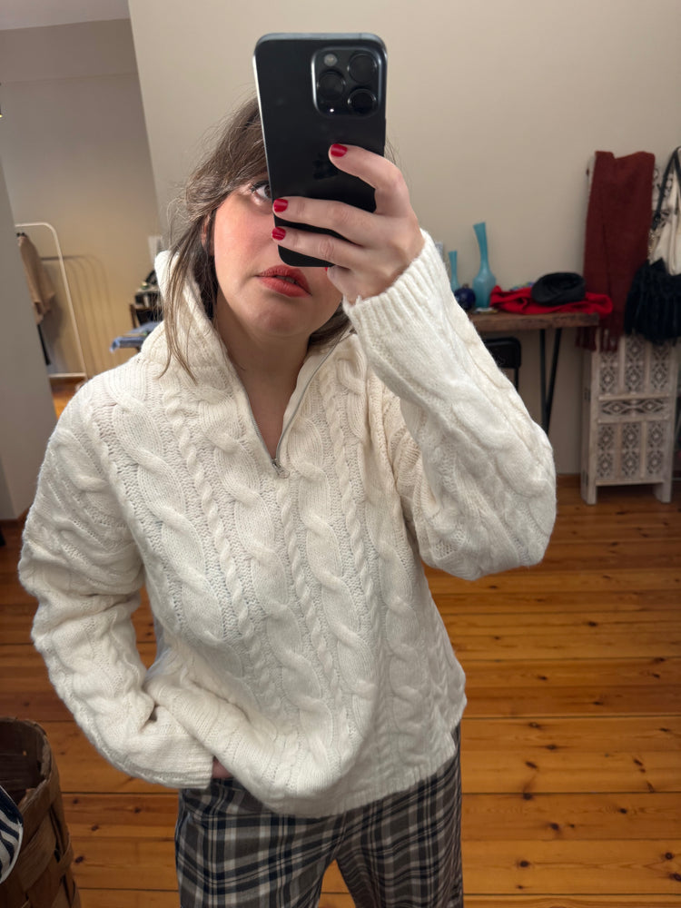 Krem Fermuarlı Dokulu Kazak