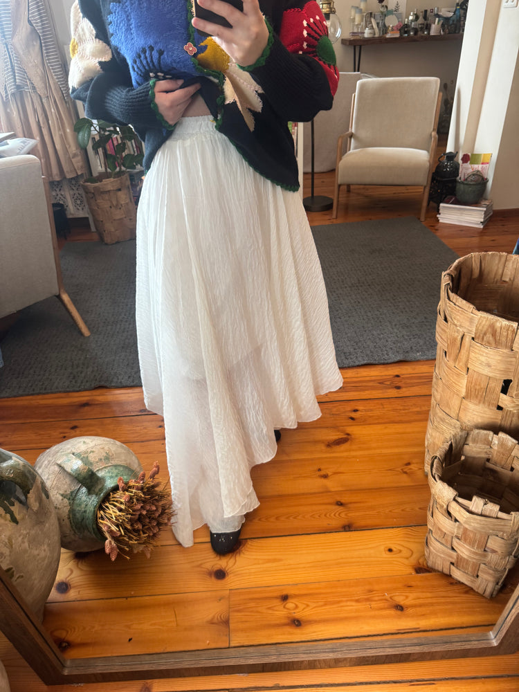 Kırışık Görünümlü Ekru Astarlı Etek