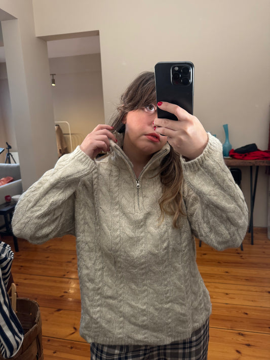 Açık Bej Fermuarlı Dokulu Kazak